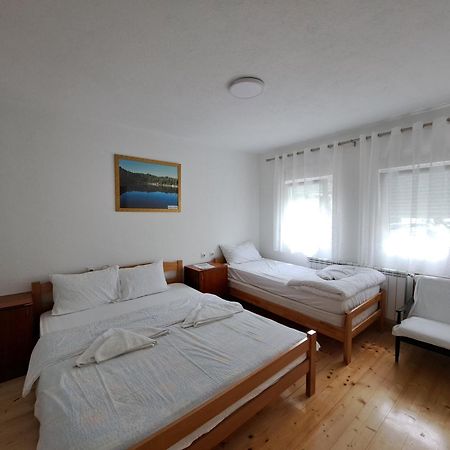 Rooms Lida & Friendly Home بلاف المظهر الخارجي الصورة