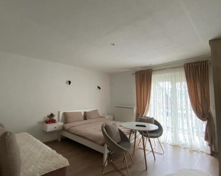 Rooms Lida & Friendly Home بلاف المظهر الخارجي الصورة