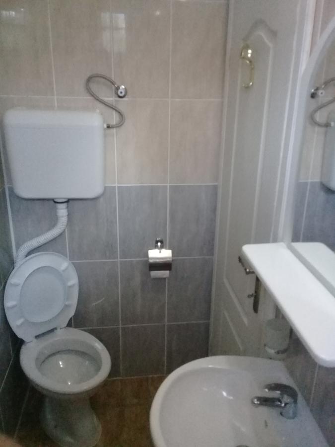 Rooms Lida & Friendly Home بلاف المظهر الخارجي الصورة